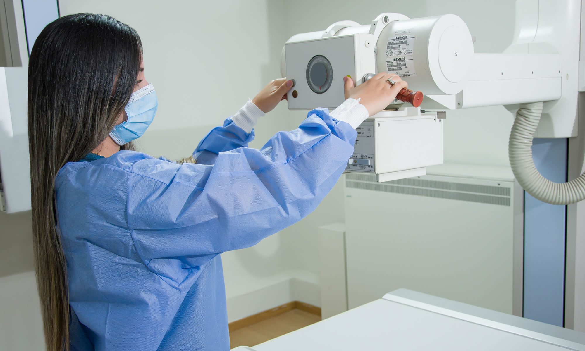 LA MÁS ALTA TECNOLOGÍA AL SERVICIO DE TU SALUD